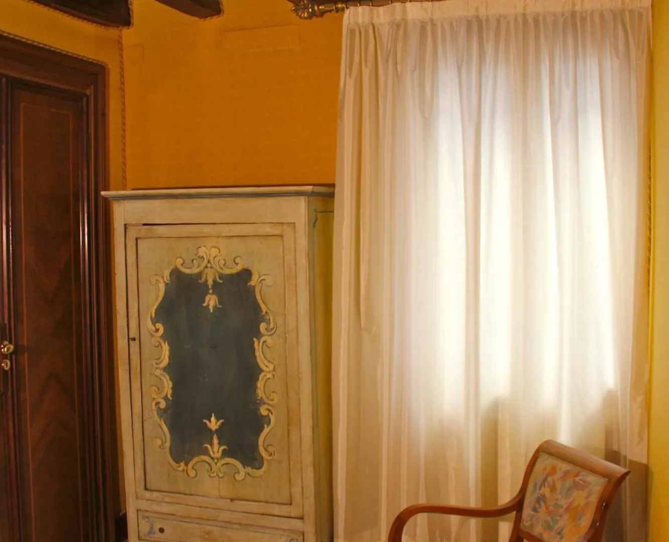 Sarai Apartments Venice