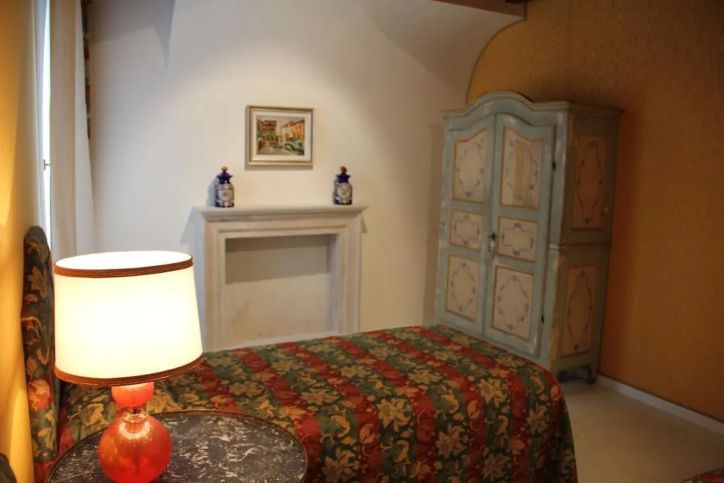 Sarai Apartments Venice
