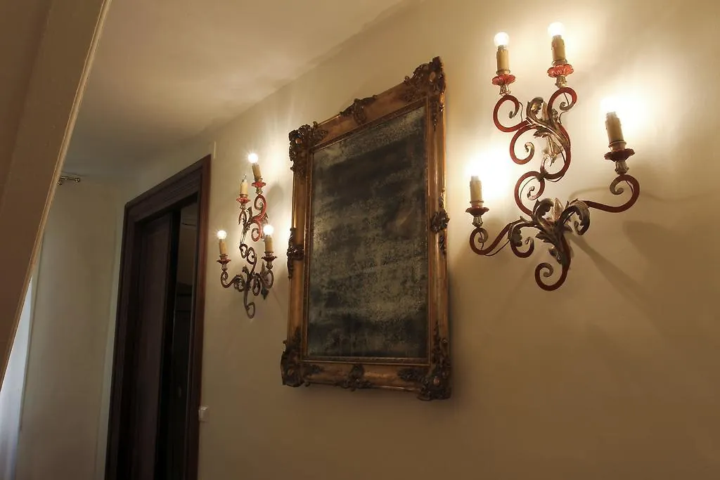 Sarai Apartments Venice
